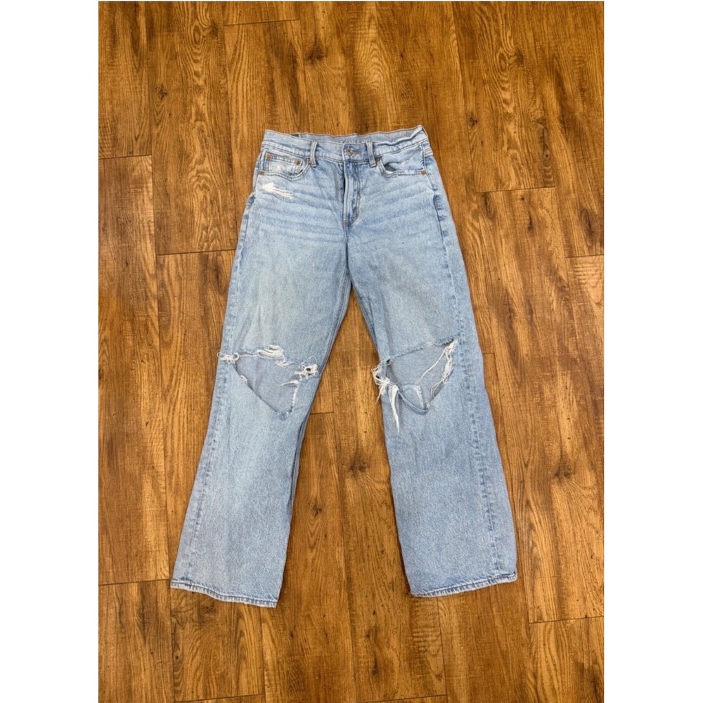 American Eagle Stovepipe Mid Rise Distressed Jeans Light Wash Size 6